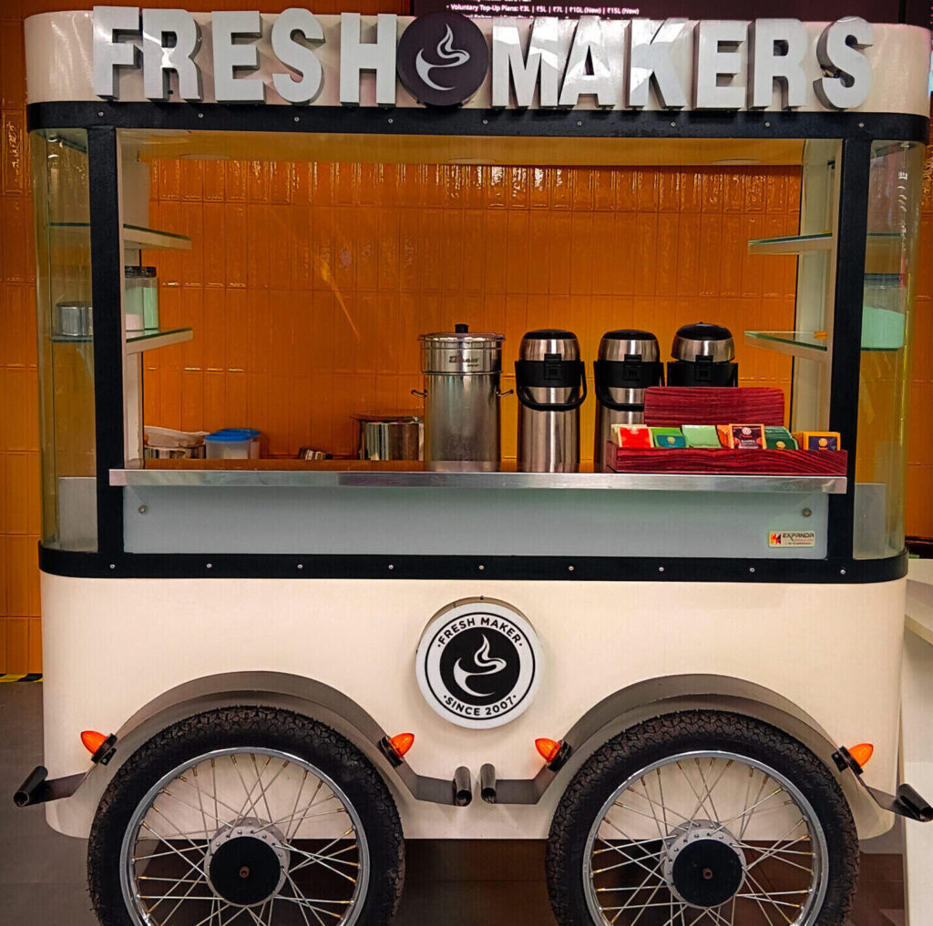 Fresh Maker live beverage counter